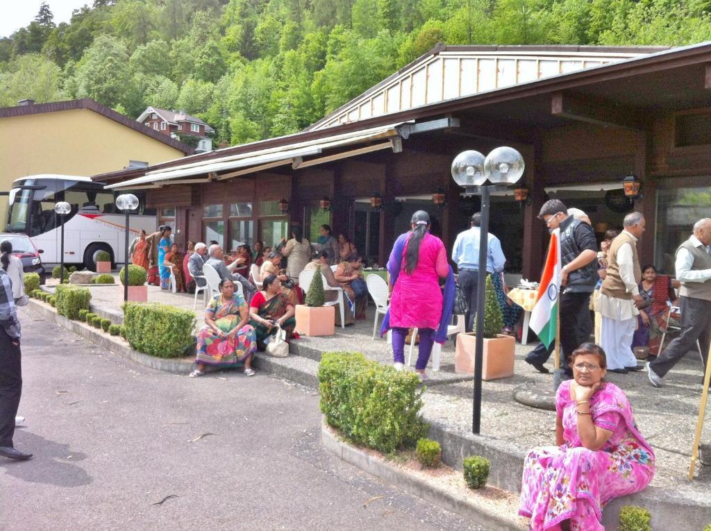 The River Village Interlaken Exterior foto